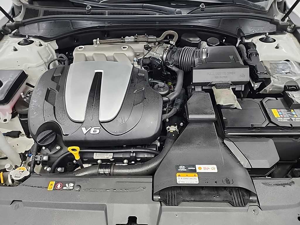HYUNDAI Grandeur - Vista 5