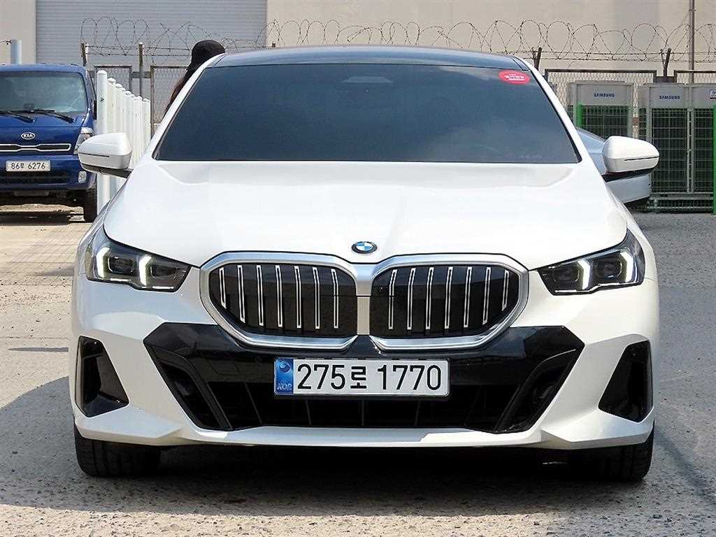 BMW 5 Series 2026 - Importación desde Corea - HF Imports Iquique - Foto 1