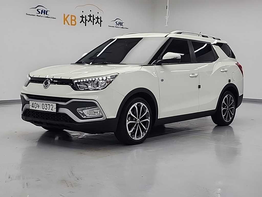 Ssangyong Tivoli 2017 Blanco - Importación desde Corea - HF Imports Iquique - Foto 1