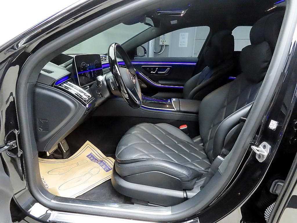 Mercedes Benz S Class - Vista 5