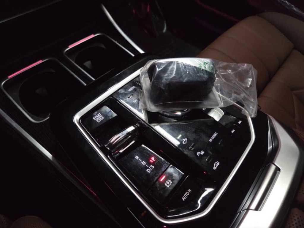 BMW 7 Series - Vista 9