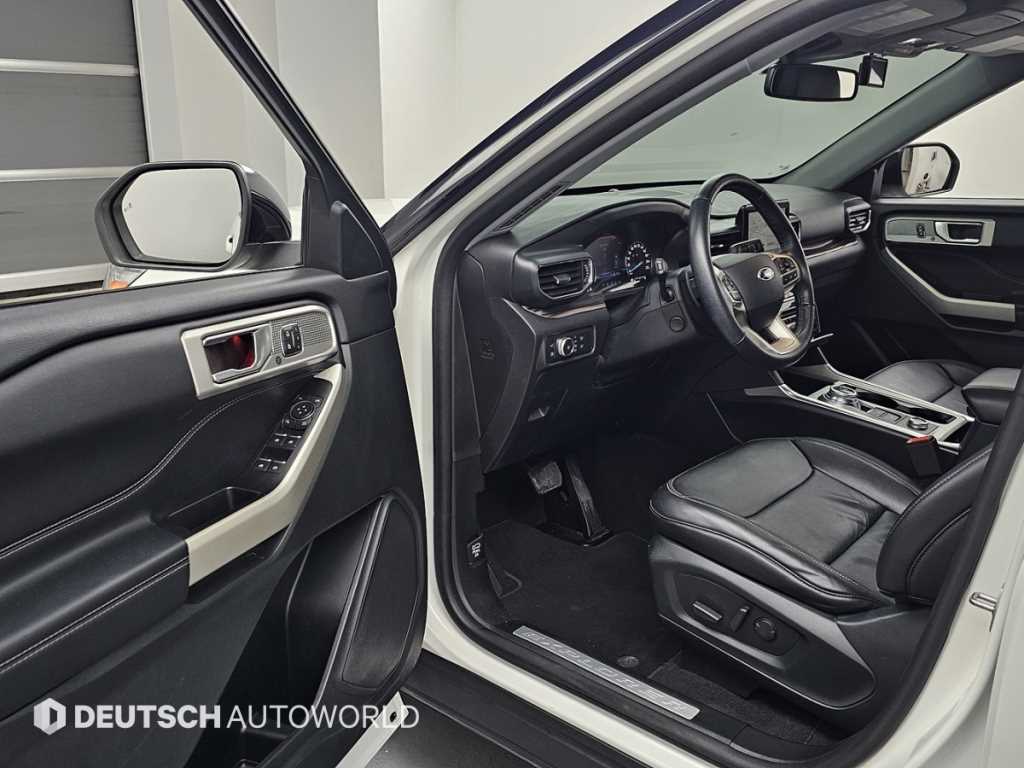 Ford Explorer - Vista 11