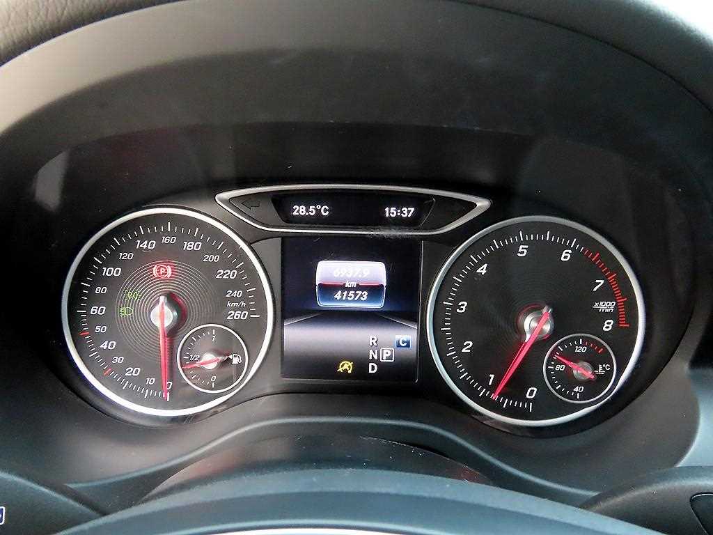 Mercedes Benz A Class - Vista 9