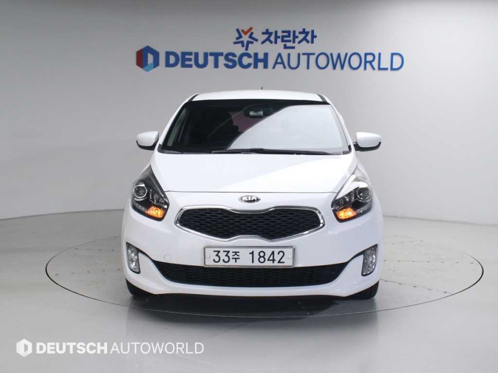 KIA Carens - Vista 3