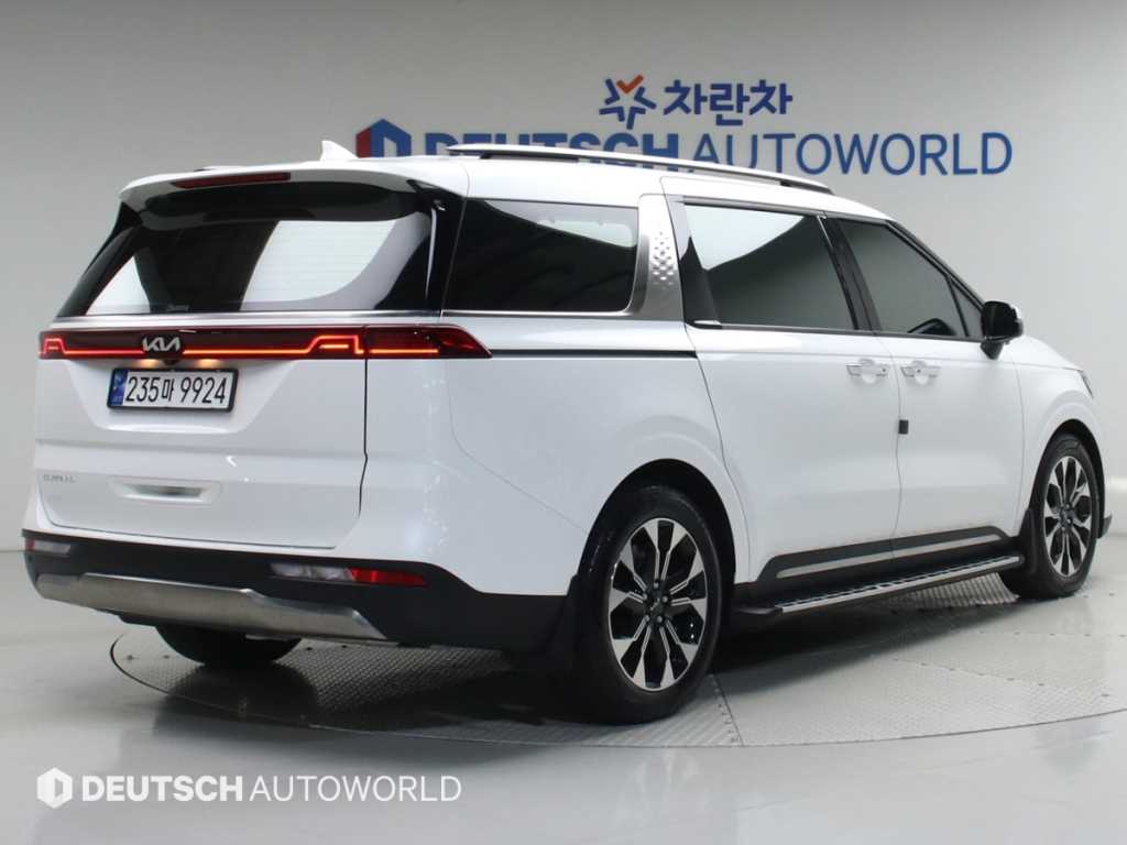 KIA Carnival - Vista 2