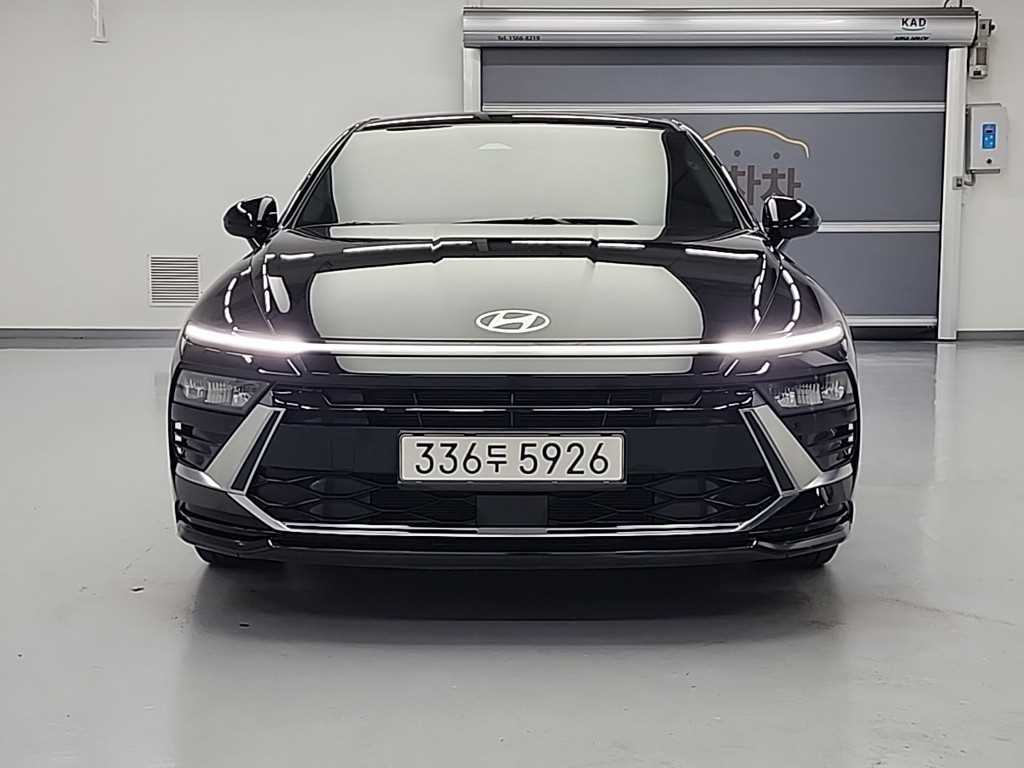 HYUNDAI Sonata - Vista 2