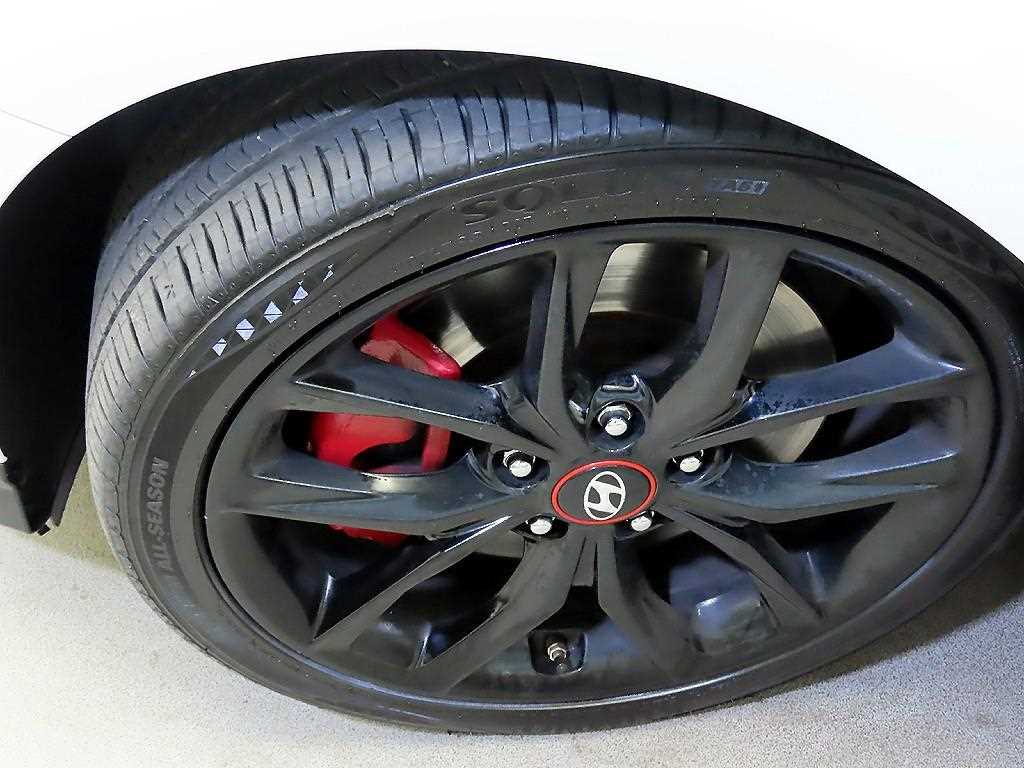 HYUNDAI Veloster 2018 Blanco - Importación desde Corea - HF Imports Iquique - Foto 20