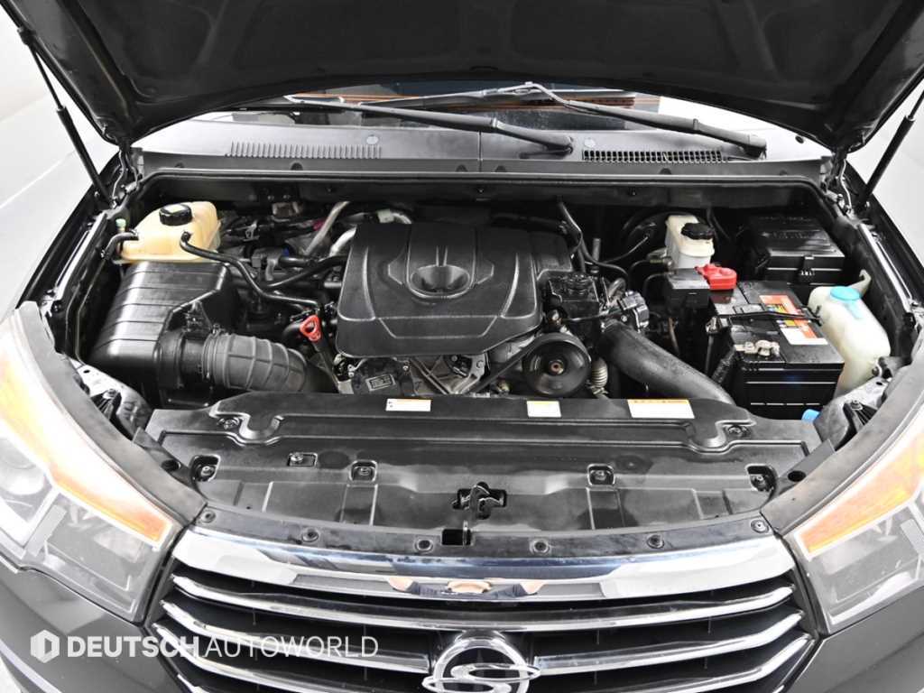 Ssangyong Korando - Vista 6