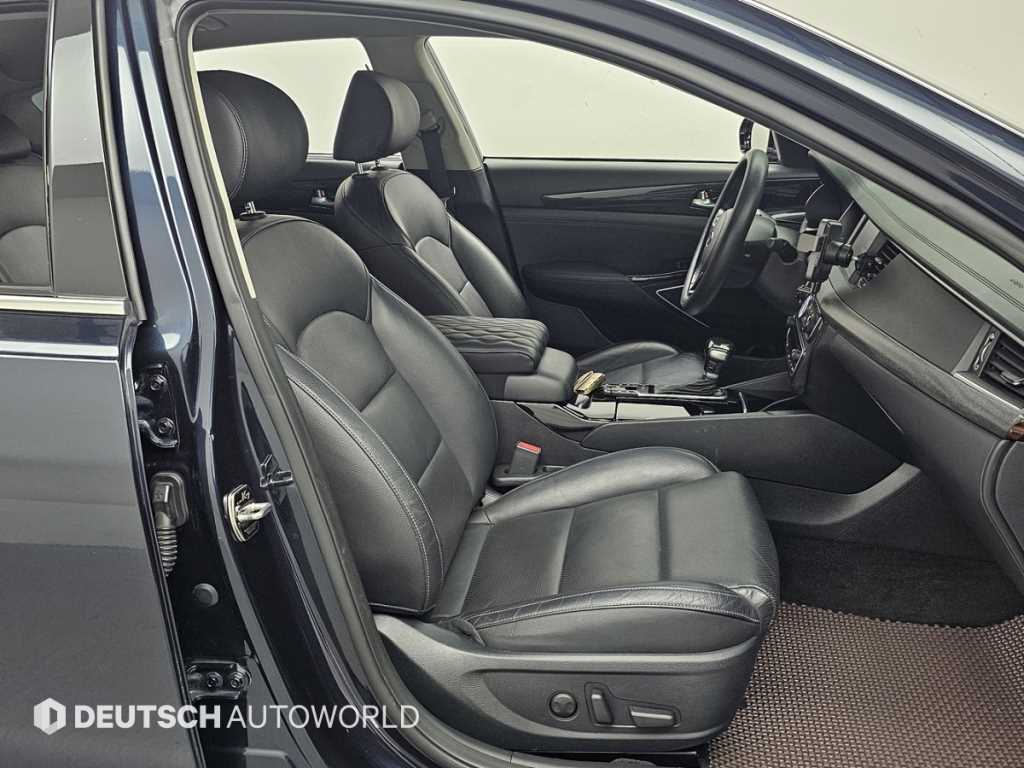 KIA K7 - Vista 10