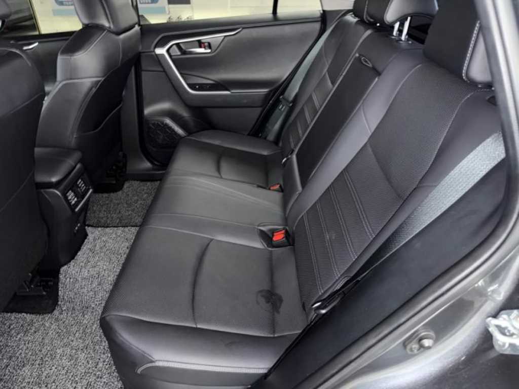 Toyota RAV4 - Vista 7