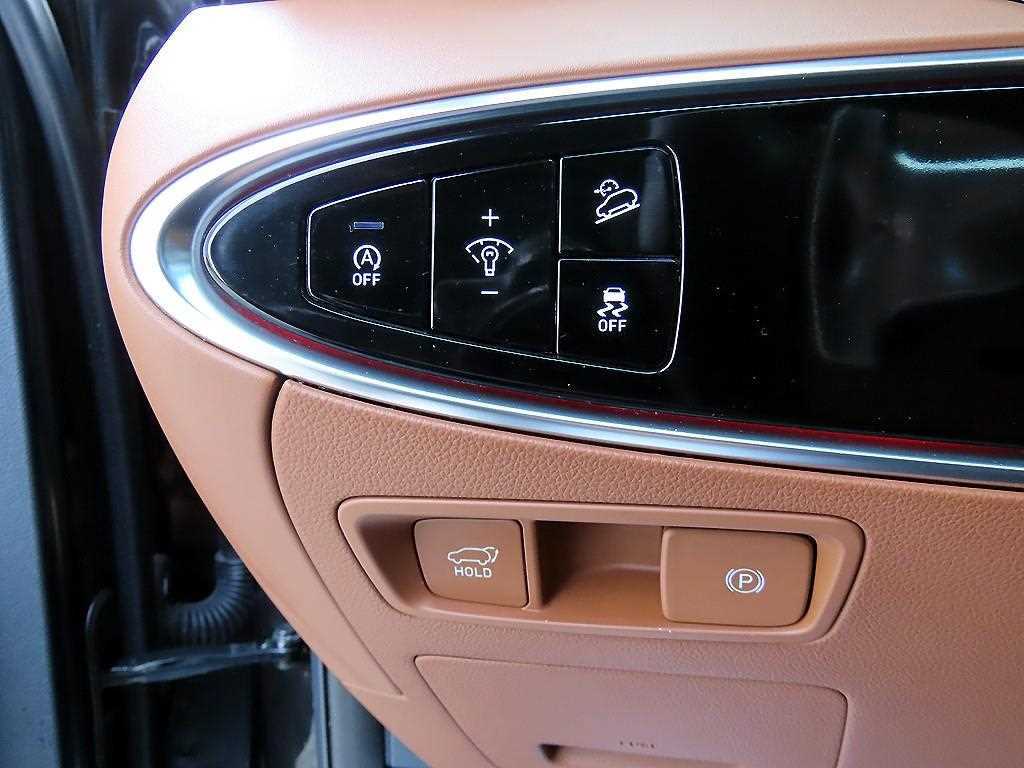 Genesis GV70 - Vista 11