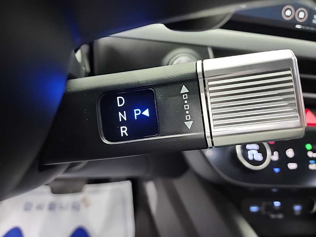HYUNDAI Sonata - Vista 8