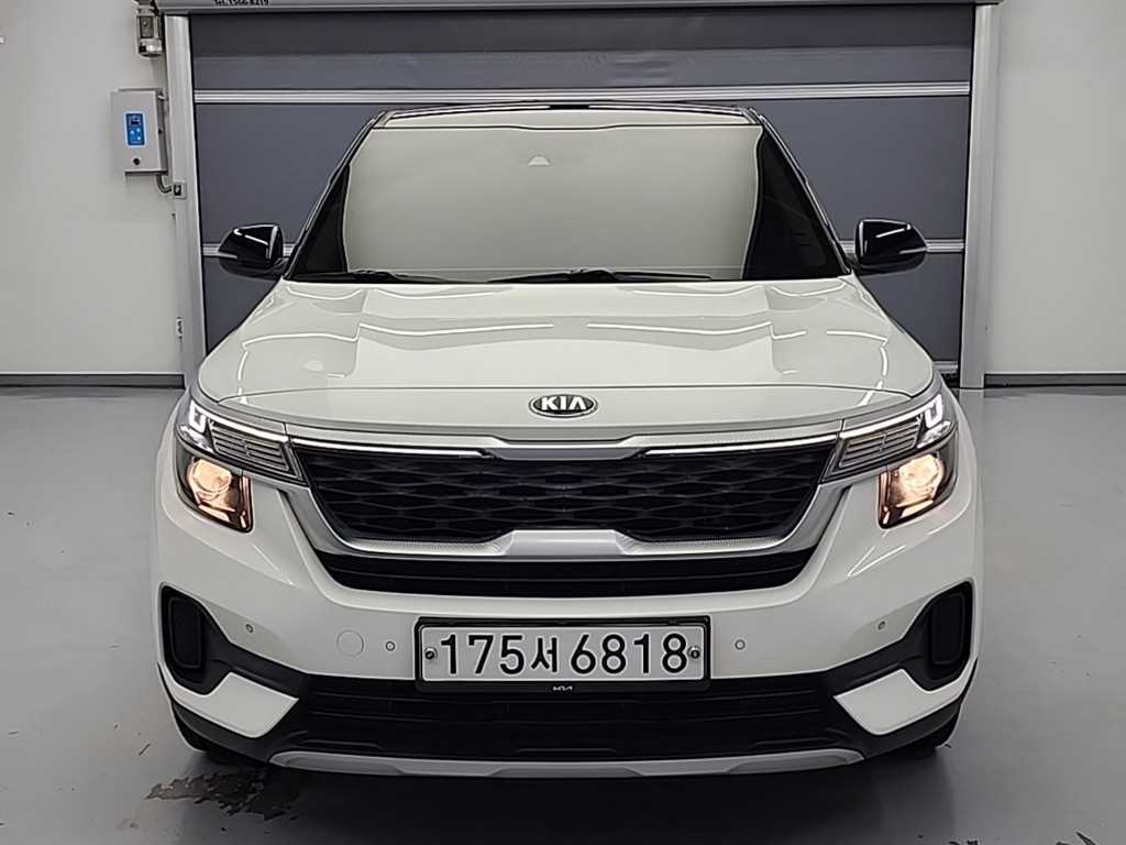 KIA Seltos - Vista 2