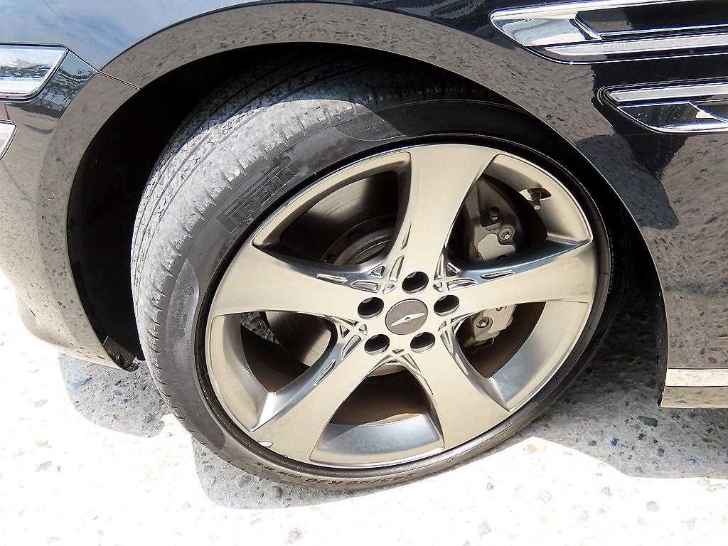 Genesis G80 2023 Negro - Importación desde Corea - HF Imports Iquique - Foto 20