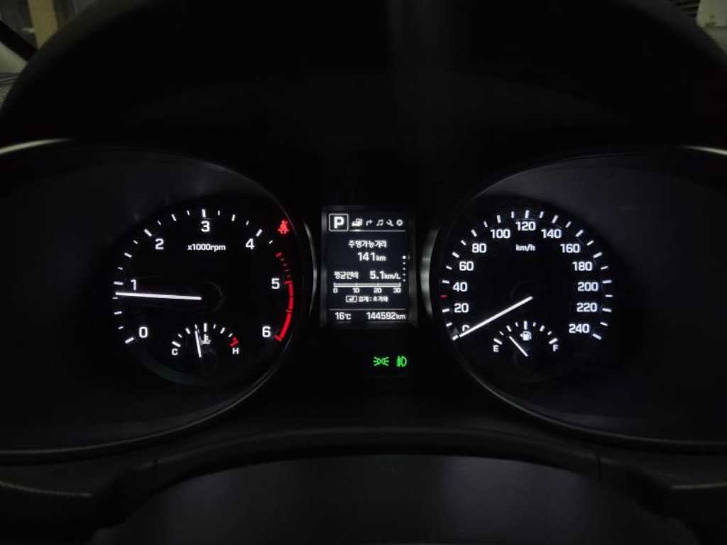 HYUNDAI Santa Fe - Vista 10