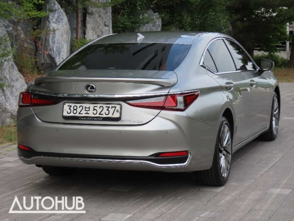 Lexus ES - Vista 3