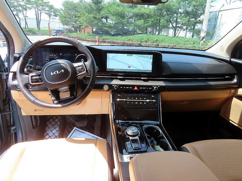 KIA Carnival - Vista 7