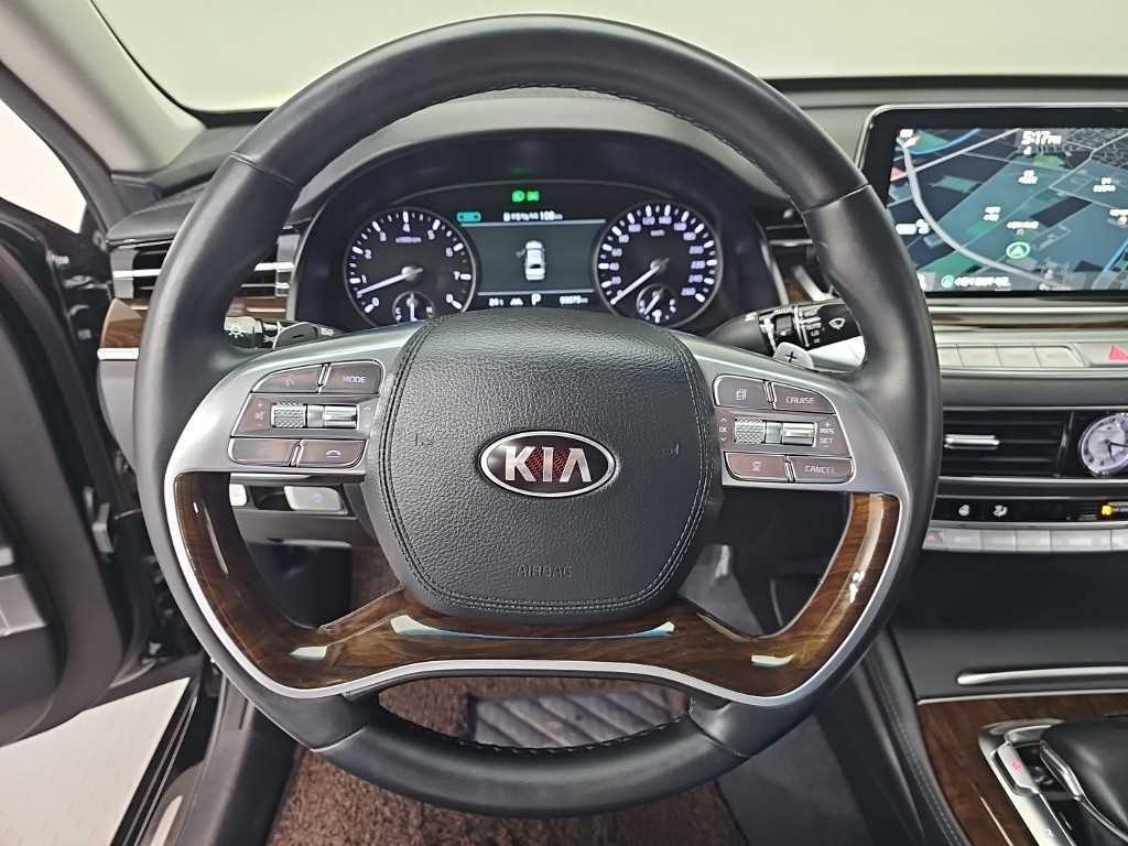 KIA K9 - Vista 9