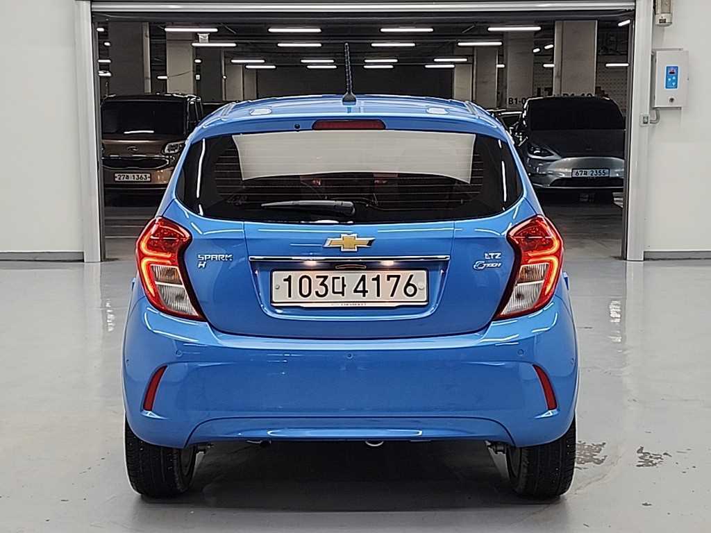 Chevrolet Spark - Vista 4