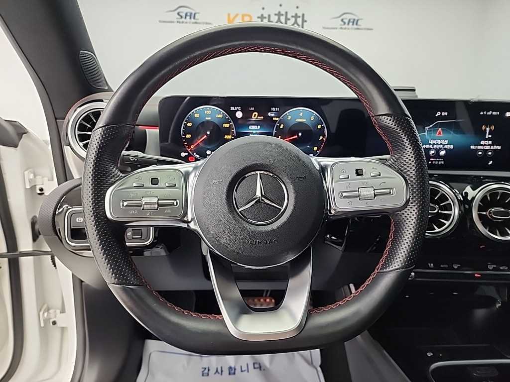 Mercedes Benz CLA Class - Vista 9