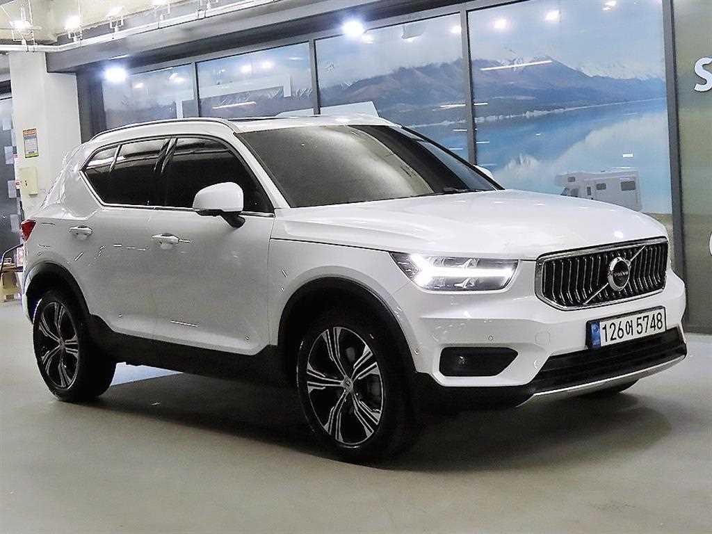 Volvo XC40 2022 Blanco - Importación desde Corea - HF Imports Iquique - Foto 1
