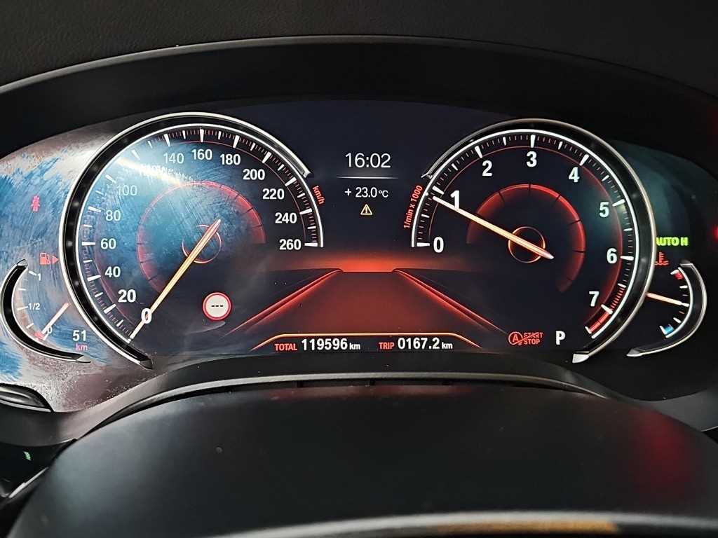 BMW 5 Series - Vista 6