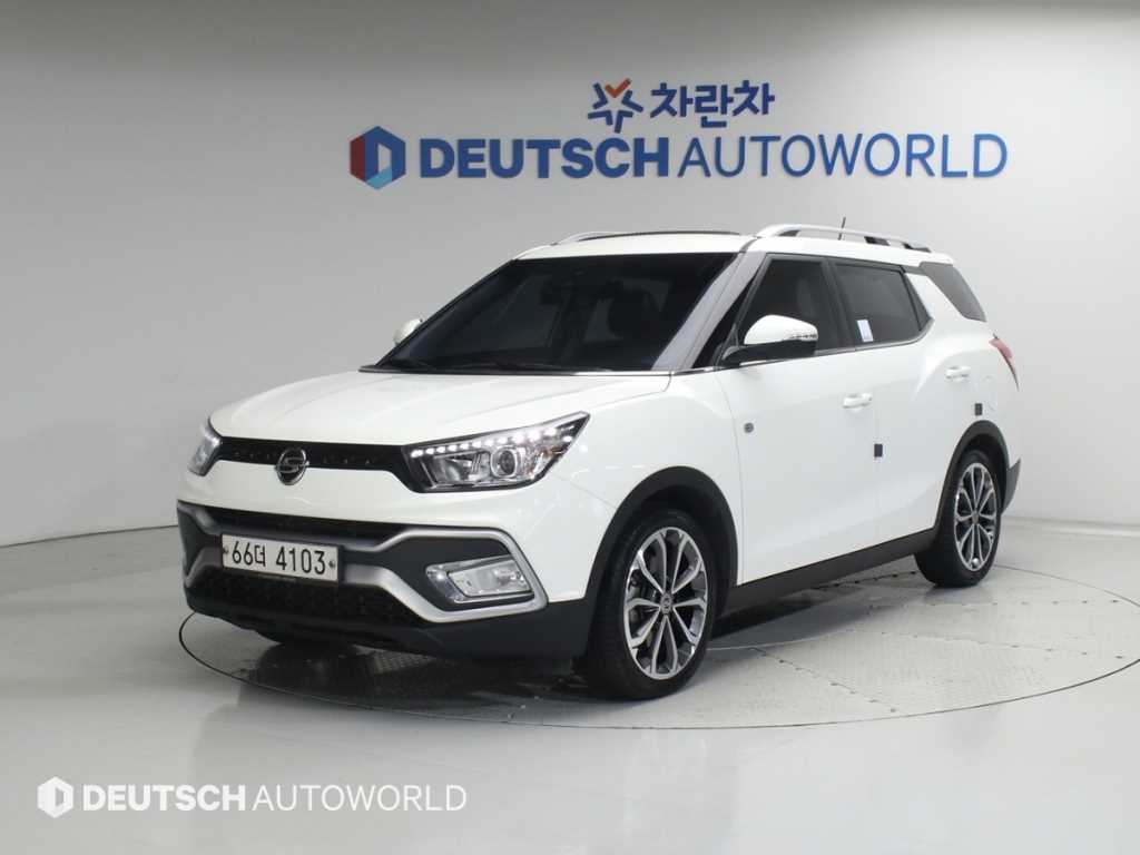 Ssangyong Tivoli 2017 Blanco - Importación desde Corea - HF Imports Iquique - Foto 1