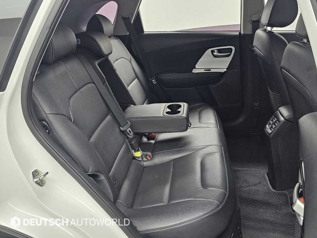 KIA Niro - Vista 12