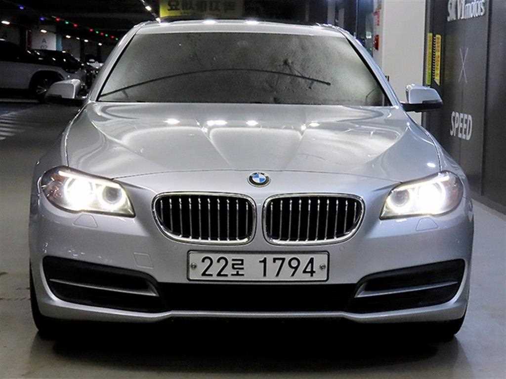 BMW 5 Series - Vista 3