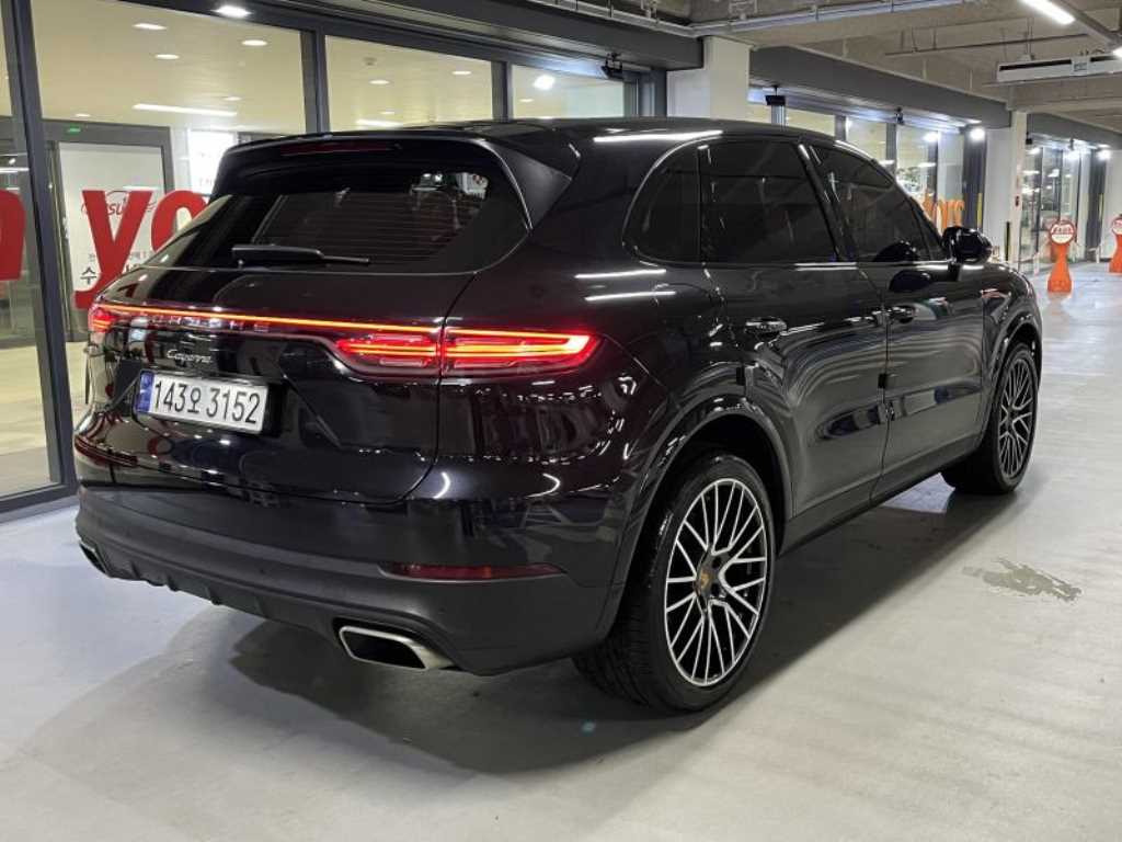 Porsche Cayenne - Vista 4