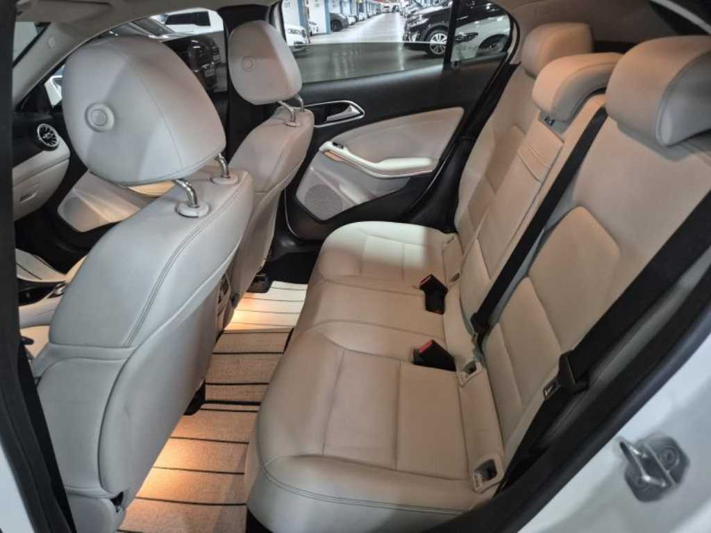 Mercedes Benz GLA Class 2019 Blanco - Importación desde Corea - HF Imports Iquique - Foto 18