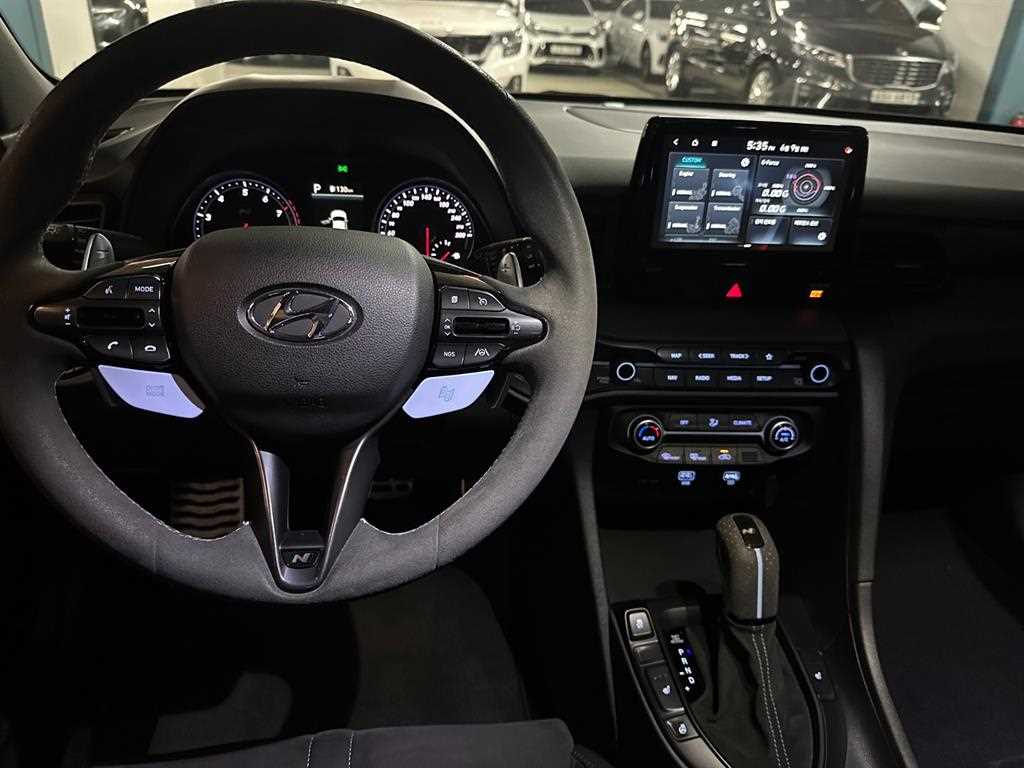 HYUNDAI Veloster - Vista 8