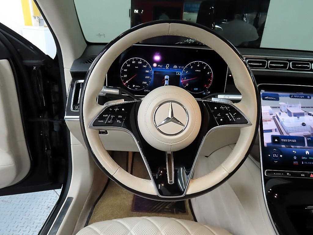 Mercedes Benz S Class - Vista 9
