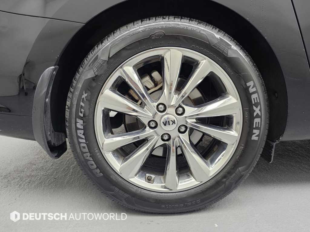 KIA Carnival - Vista 5