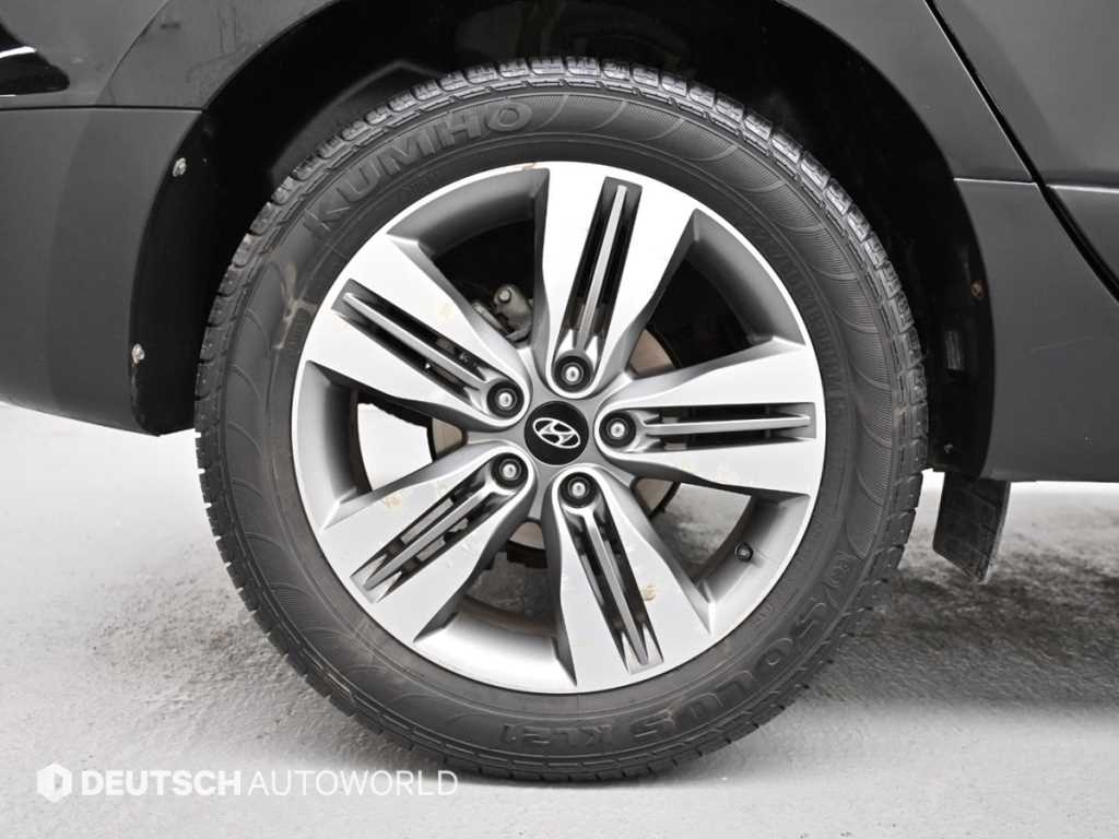 HYUNDAI Tucson - Vista 5