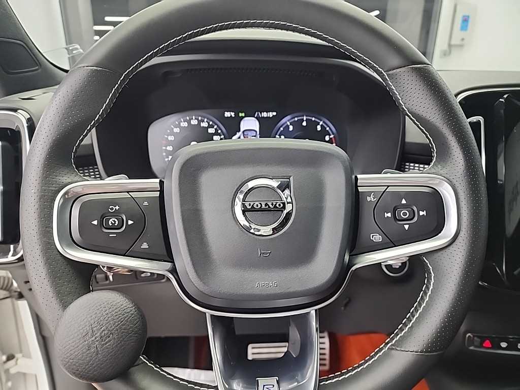 Volvo XC40 - Vista 9