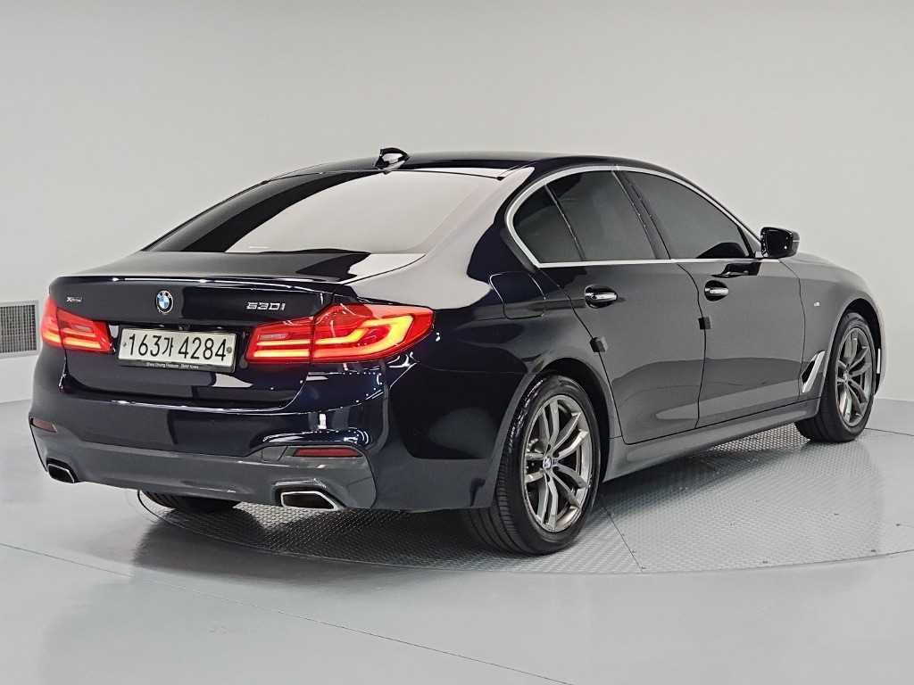 BMW 5 Series - Vista 4