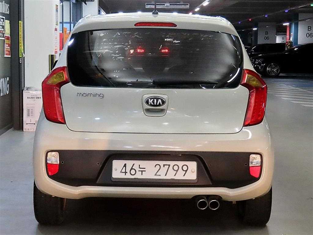 KIA Morning - Vista 5