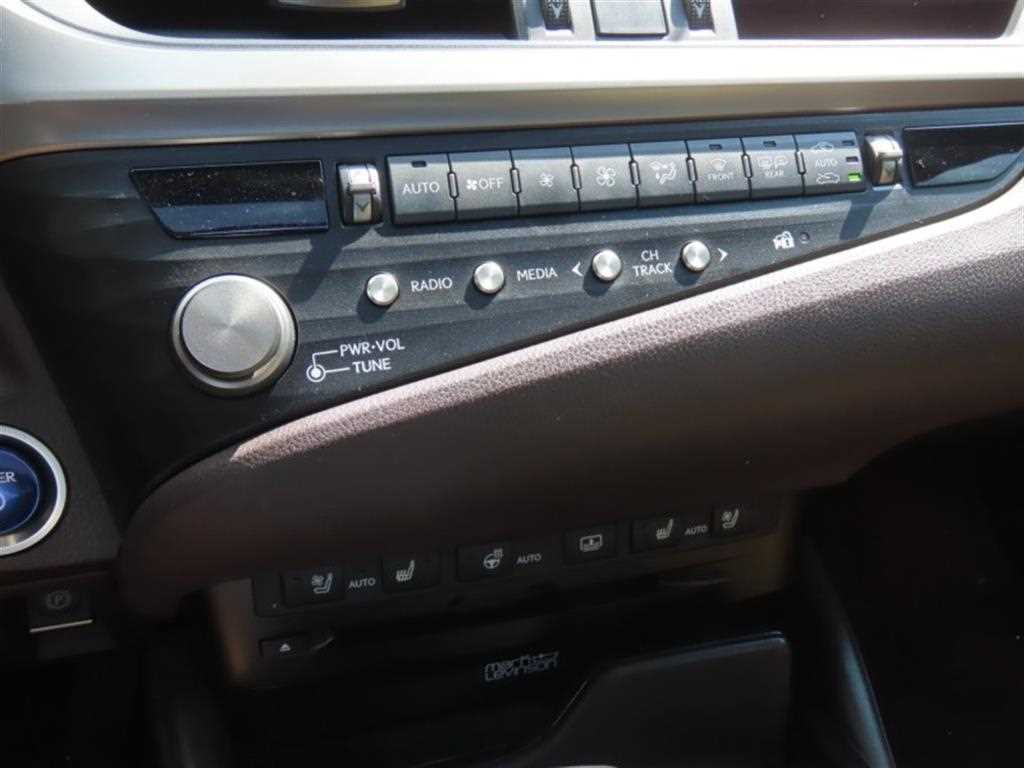 Lexus ES - Vista 7