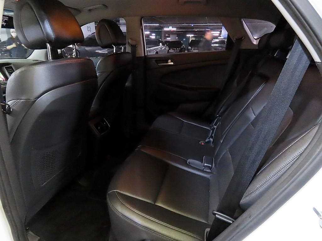 HYUNDAI Tucson - Vista 7