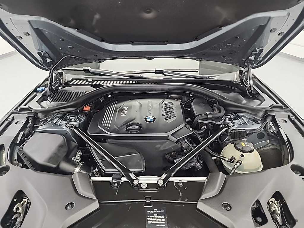 BMW 5 Series - Vista 5
