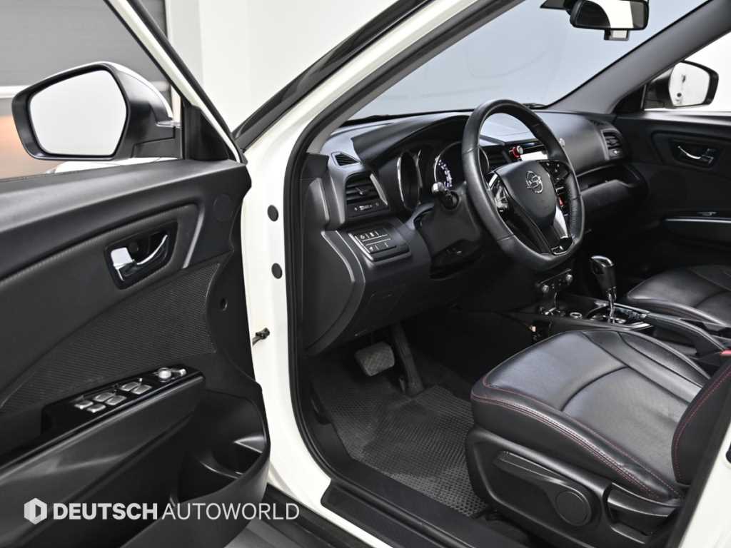 Ssangyong Tivoli - Vista 11