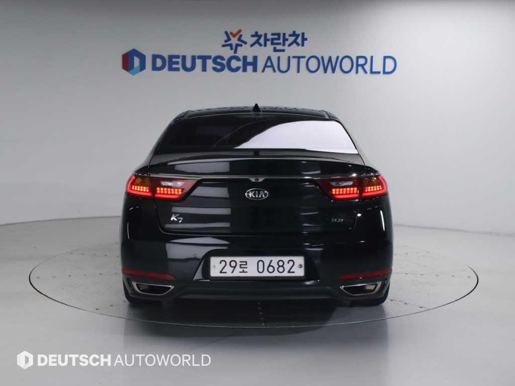 KIA K7 - Vista 4