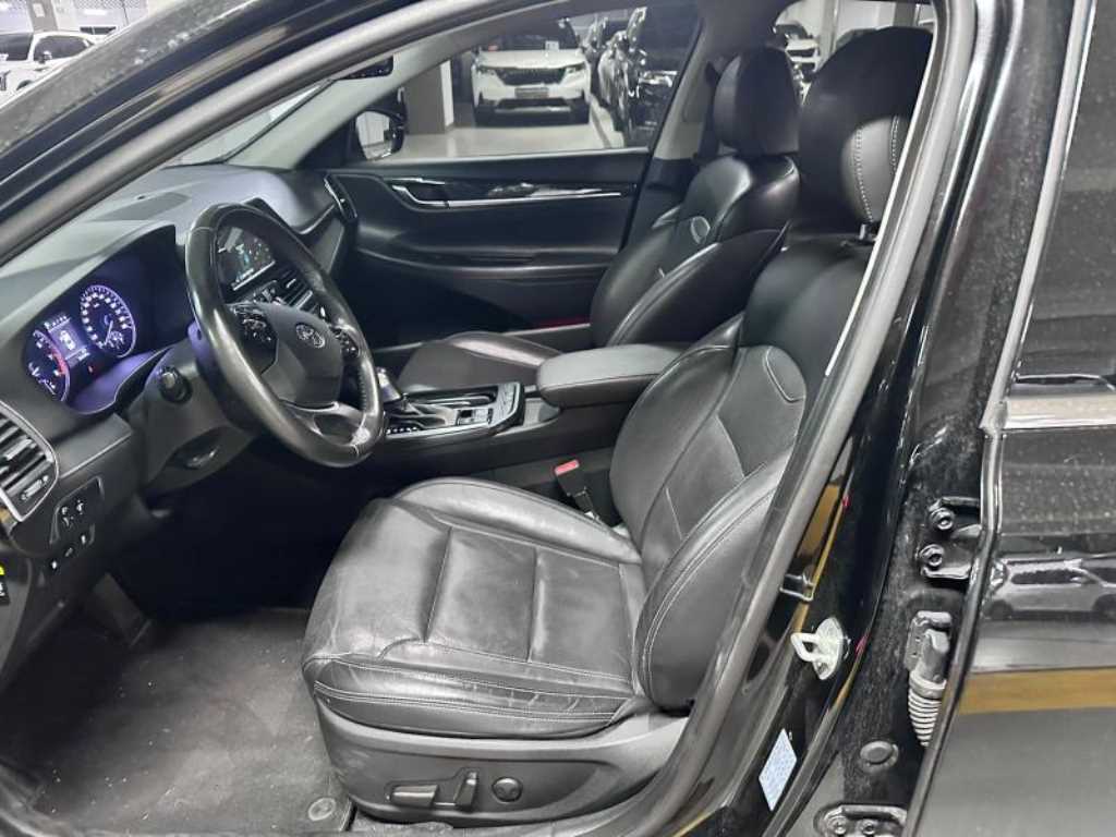 HYUNDAI Grandeur - Vista 8
