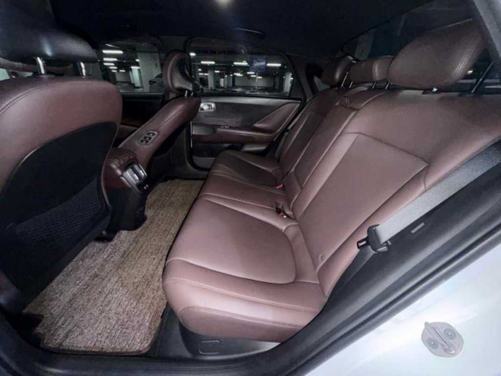 HYUNDAI Ioniq 6 - Vista 7