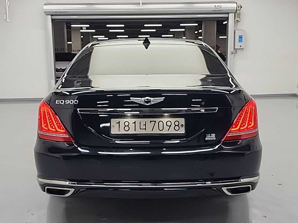 Genesis EQ900 - Vista 3