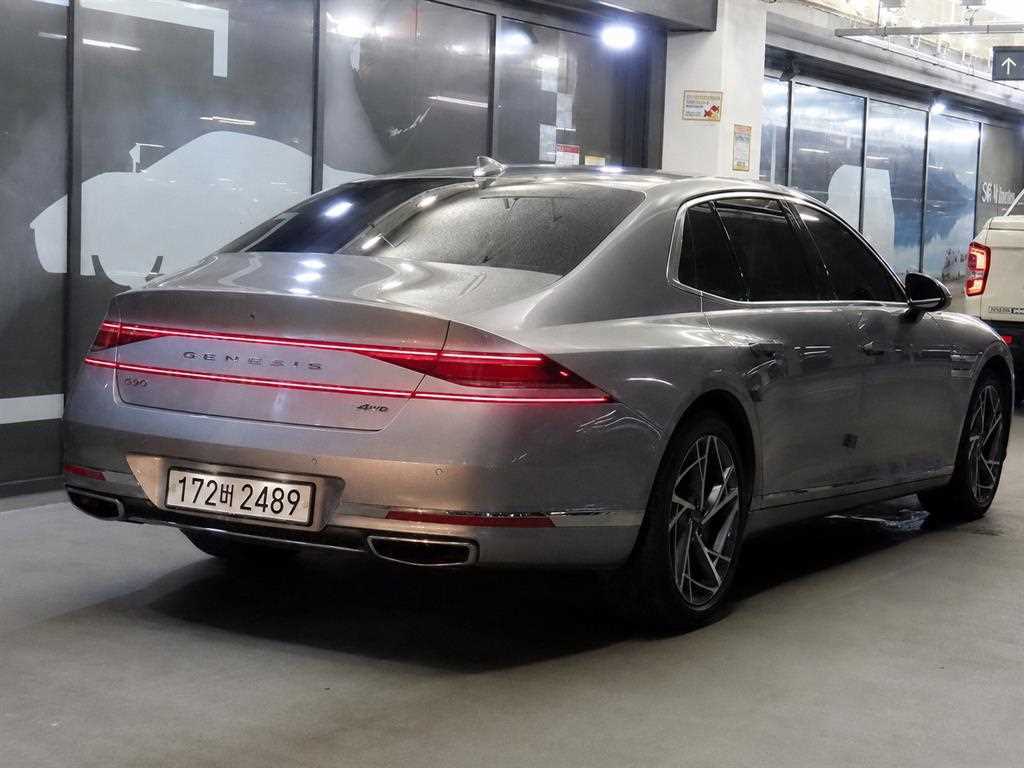 Genesis G90 - Vista 4