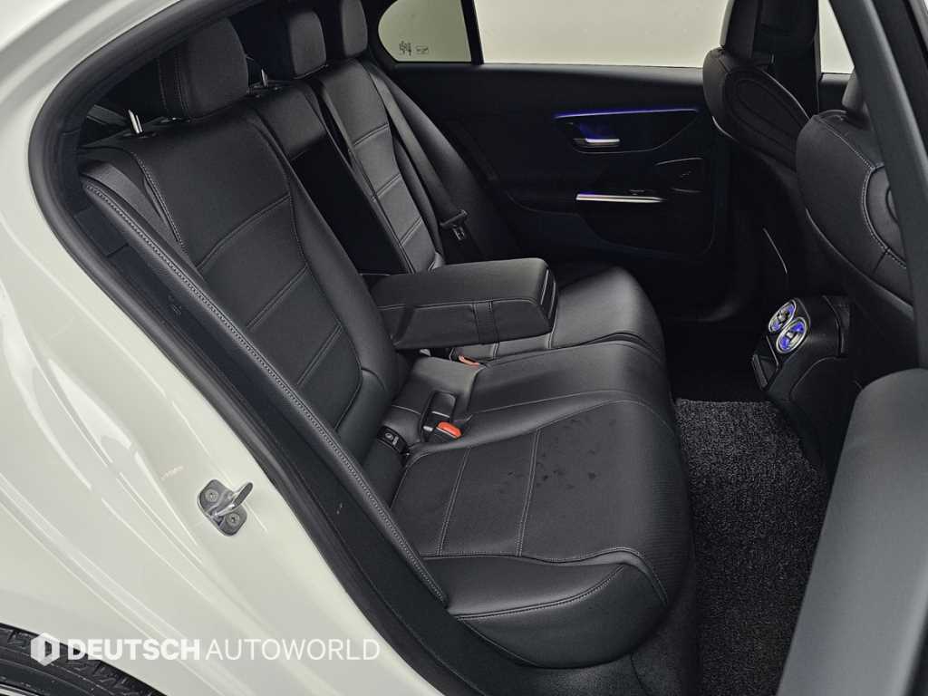 Mercedes Benz C Class - Vista 12