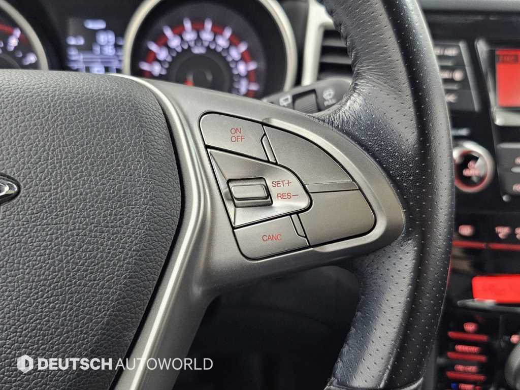 Ssangyong Tivoli 2015 Blanco - Importación desde Corea - HF Imports Iquique - Foto 16