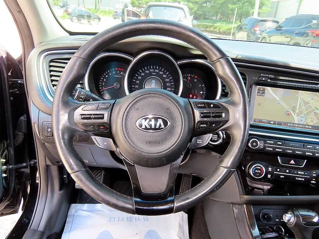 KIA K5 - Vista 8